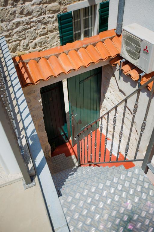 Studio Apartments Bonaca سبليت المظهر الخارجي الصورة