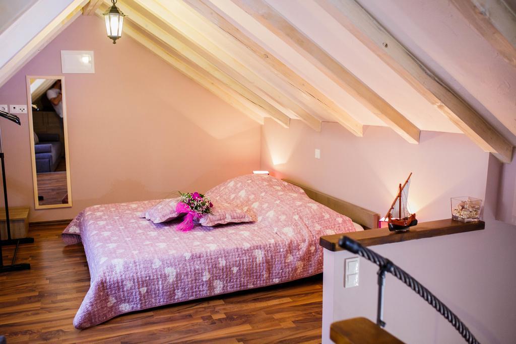 Studio Apartments Bonaca سبليت المظهر الخارجي الصورة