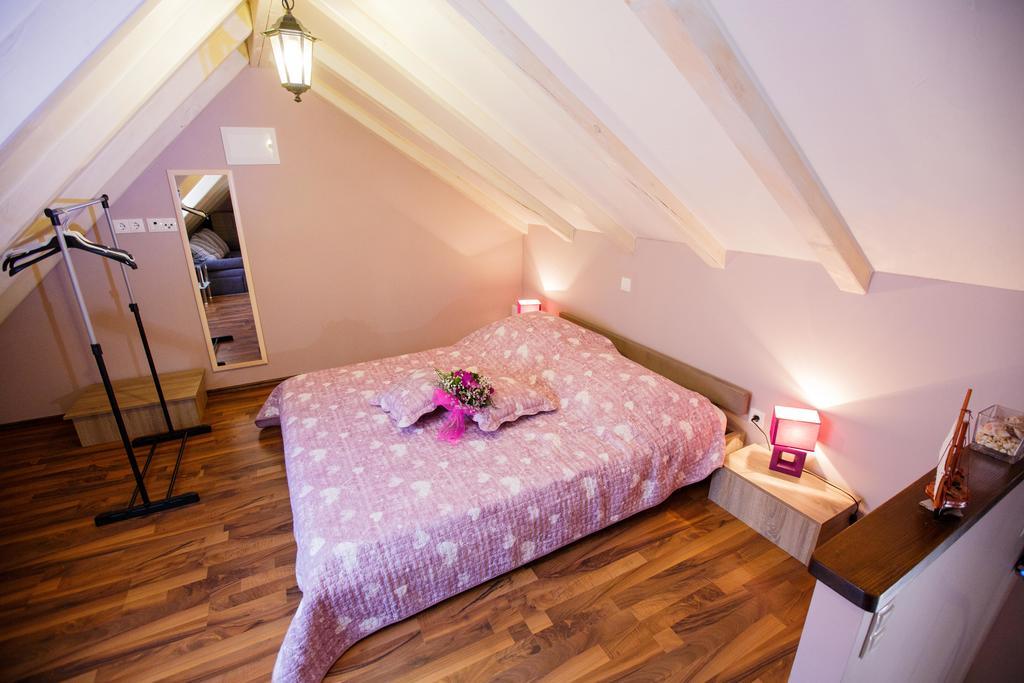 Studio Apartments Bonaca سبليت المظهر الخارجي الصورة
