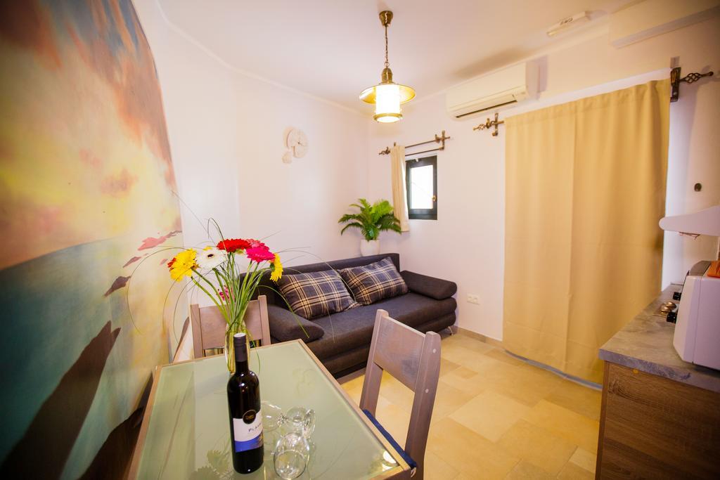 Studio Apartments Bonaca سبليت المظهر الخارجي الصورة