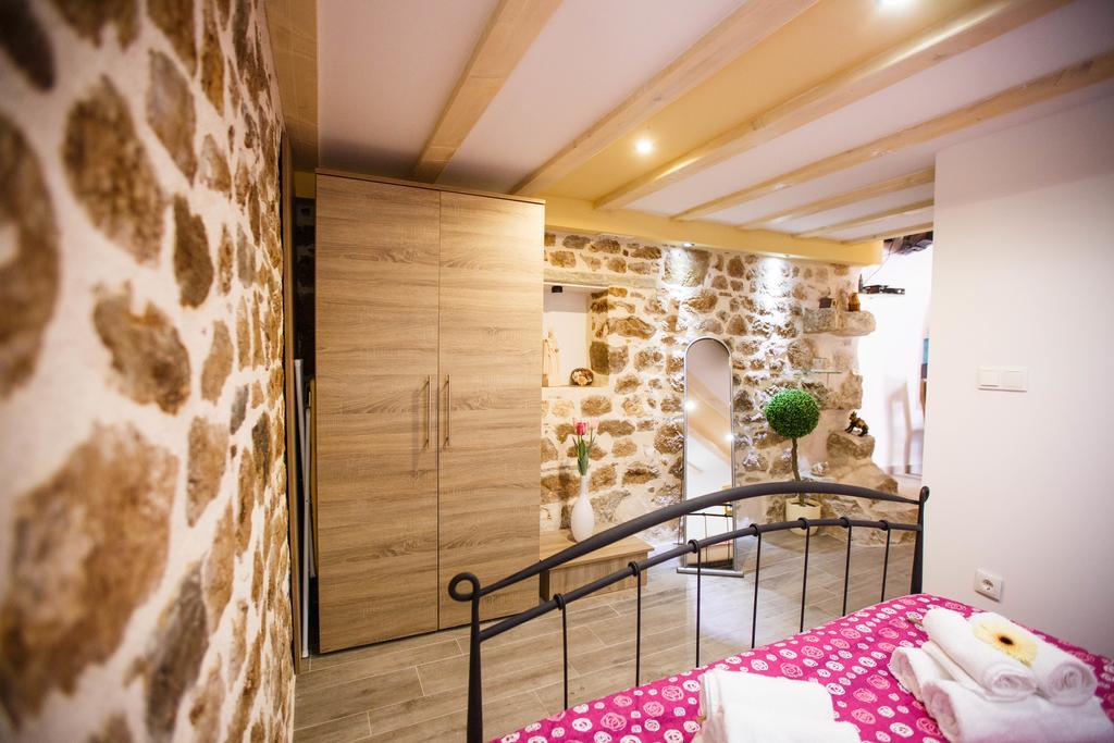 Studio Apartments Bonaca سبليت المظهر الخارجي الصورة